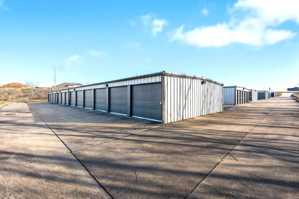 Safe and Secure Storage Facility with 24 Hour Access in Jackson, MO